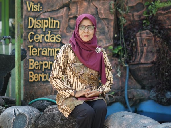 Dra. Sri Redjeki, M.Pd