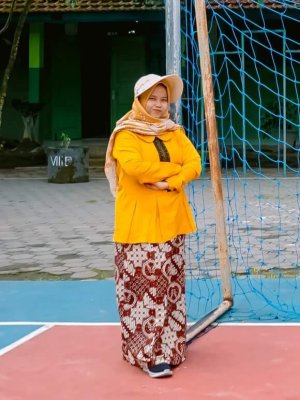 Nisaul Karimah, S.Pd. Nisaul Karimah, S.Pd.