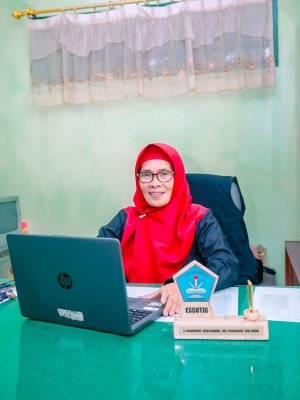 Plt. Kepala Sekolah Plt. Kepala Sekolah